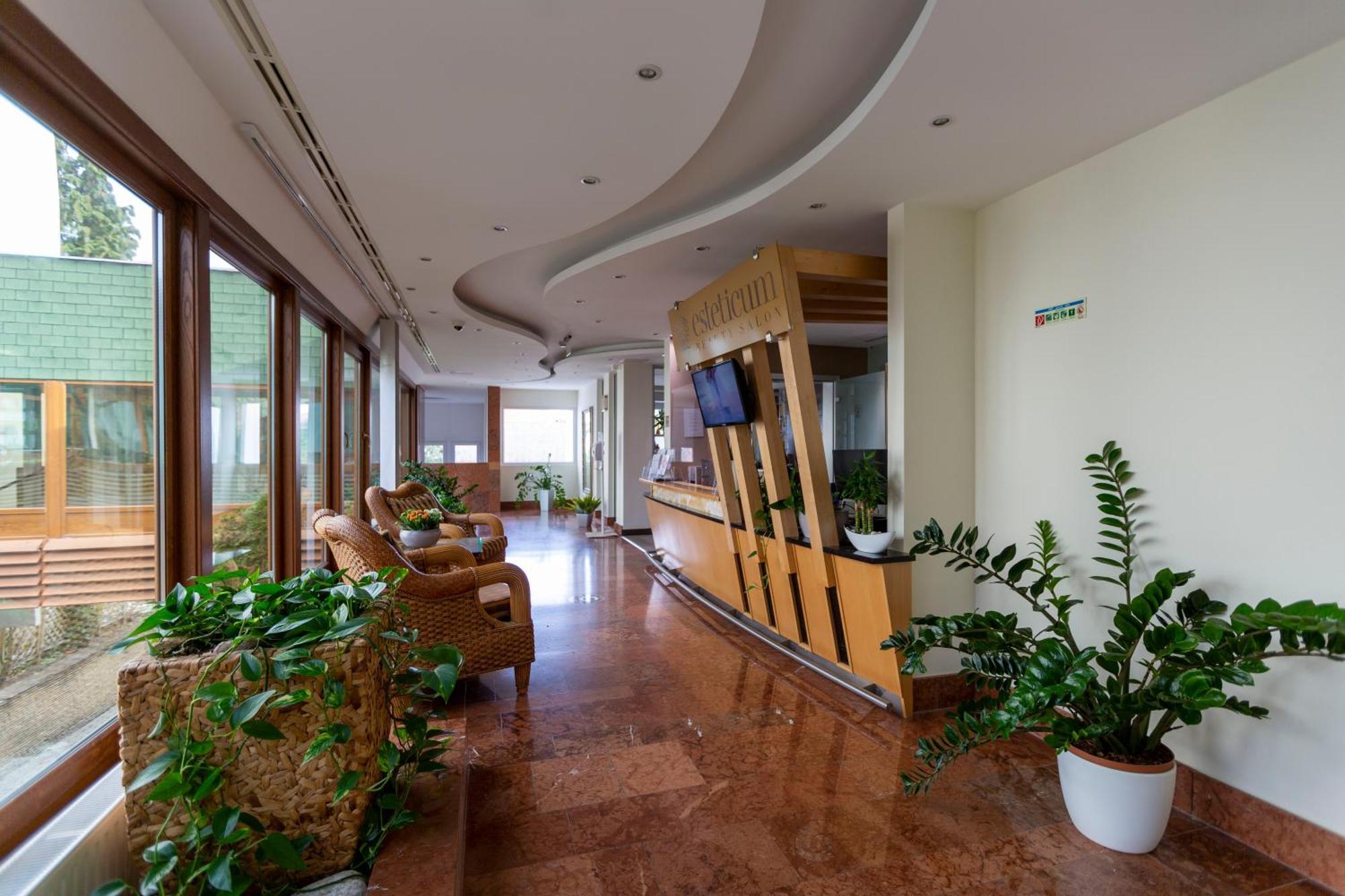 Spa Residence Carbona Heviz Apartments Kakadu 203 A Exteriör bild
